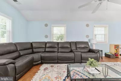 1009 S Ironwood Road, Sterling, VA 20164 - Photo 31