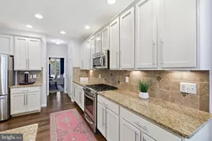 25172 Riding Center Dr, Chantilly, VA 20152 - Photo 11