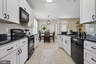 42940 Spyder Pl, Chantilly, VA 20152 - Photo 5