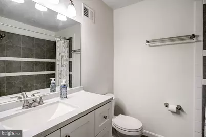 1033 Margate Court, Sterling, VA 20164 - Photo 17