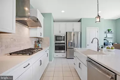 42526 Oxford Forest Circle, Chantilly, VA 20152 - Photo 9