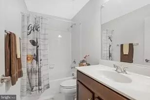 42526 Oxford Forest Cir, Chantilly, VA 20152 - Photo 27