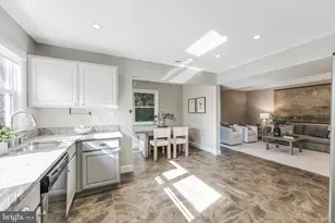 151 S Fox Rd, Sterling, VA 20164 - Photo 23