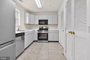 655 Constellation Square SE, Leesburg, VA 20175 - Photo 3