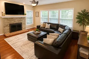 46447 Saffron Ct, Sterling, VA 20165 - Photo 11