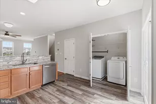 25327 Eldridge Terrace, Chantilly, VA 20152 - Photo 21