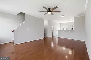 25327 Eldridge Terrace, Chantilly, VA 20152 - Photo 15