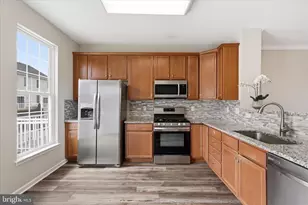 25327 Eldridge Terrace, Chantilly, VA 20152 - Photo 19