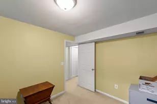10 Fenton Wood Dr, Sterling, VA 20165 - Photo 37