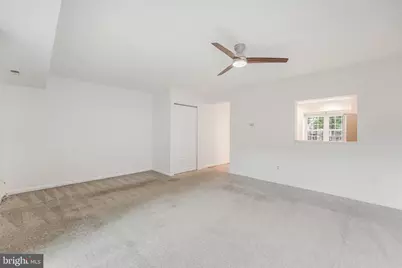98 Saint Charles Square, Sterling, VA 20164 - Photo 11