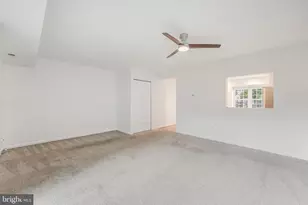 98 St Charles Square, Sterling, VA 20164 - Photo 11