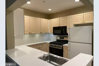 20283 Beechwood Terrace #201, Ashburn, VA 20147 - Photo 9