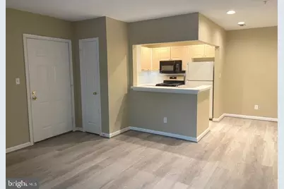 20283 Beechwood Terrace #201, Ashburn, VA 20147 - Photo 5
