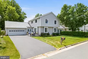 109 Kale Ave, Sterling, VA 20164 - Photo 1