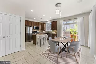 42703 Tunstall Terrace, Ashburn, VA 20147 - Photo 3
