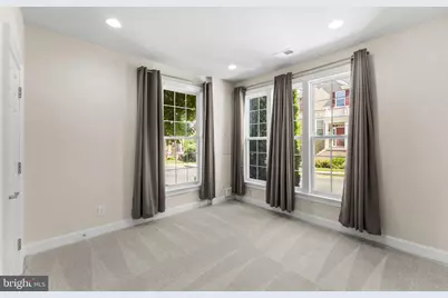 42703 Tunstall Terrace, Ashburn, VA 20147 - Photo 5