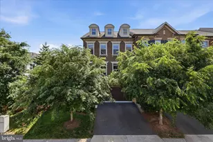 42567 Dreamweaver Dr, Brambleton, VA 20148 - Photo 1