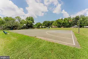 749 Sugarland Run Dr, Sterling, VA 20164 - Photo 39