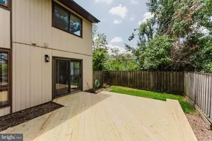749 Sugarland Run Dr, Sterling, VA 20164 - Photo 35