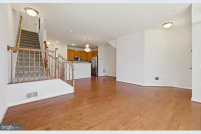 43487 Town Gate Square, Chantilly, VA 20152 - Photo 9