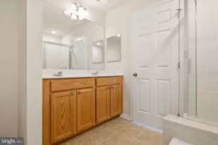 43487 Town Gate Square, Chantilly, VA 20152 - Photo 35