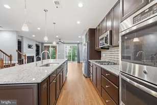 42308 Rockrimmon Ter, Ashburn, VA 20148 - Photo 15