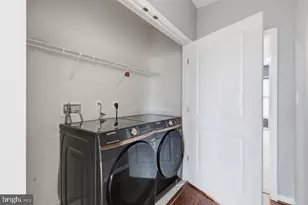 42308 Rockrimmon Ter, Ashburn, VA 20148 - Photo 29