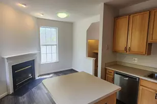 45512 Lakemont Square, Sterling, VA 20165 - Photo 7