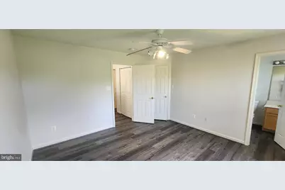 45512 Lakemont Square, Sterling, VA 20165 - Photo 11