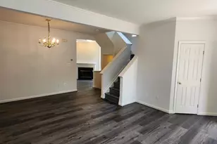 45512 Lakemont Square, Sterling, VA 20165 - Photo 3