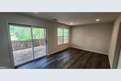 45512 Lakemont Square, Sterling, VA 20165 - Photo 19