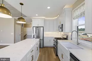 20799 Lamlash Ter, Ashburn, VA 20147 - Photo 9