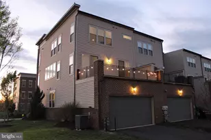 22816 Breezy Hollow Dr, Brambleton, VA 20148 - Photo 3