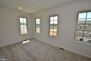 22816 Breezy Hollow Dr, Brambleton, VA 20148 - Photo 25