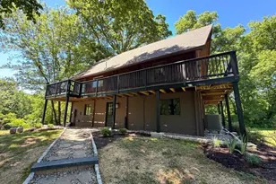 19955 Youngs Cliff Rd, Sterling, VA 20165 - Photo 3