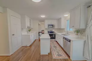 107 Appletree Dr NE, Leesburg, VA 20176 - Photo 15