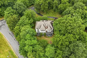 17951 Stoneleigh Dr, Round Hill, VA 20141 - Photo 7
