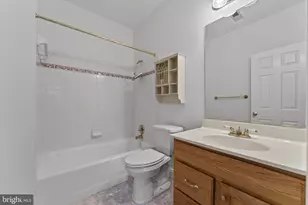 17951 Stoneleigh Dr, Round Hill, VA 20141 - Photo 107