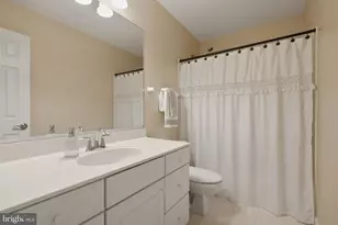 20524 Brandy Station Ct, Sterling, VA 20165 - Photo 53