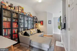 20353 Bowfonds St, Ashburn, VA 20147 - Photo 9