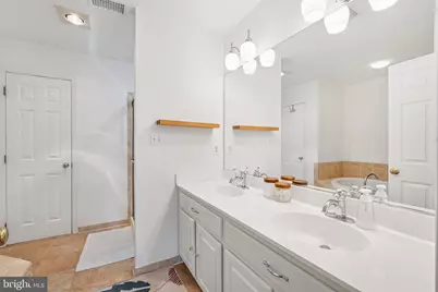 20353 Bowfonds Street, Ashburn, VA 20147 - Photo 31