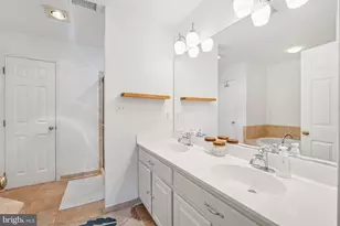 20353 Bowfonds St, Ashburn, VA 20147 - Photo 31