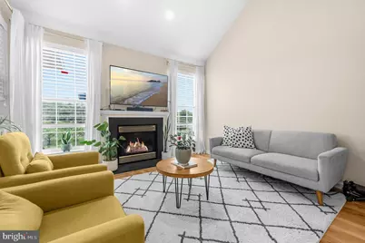 43134 Watercrest Square #303, Chantilly, VA 20152 - Photo 3
