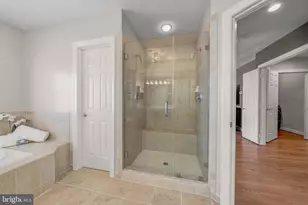 22248 Val Varaita Dr, Ashburn, VA 20148 - Photo 57