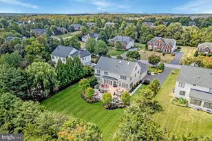 22248 Val Varaita Dr, Ashburn, VA 20148 - Photo 5