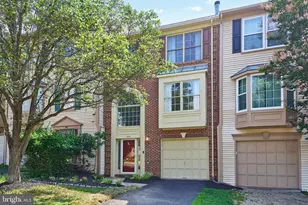 890 Tall Oaks Square SE, Leesburg, VA 20175 - Photo 1