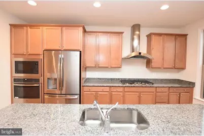 42452 Dogwood Glen Square, Sterling, VA 20166 - Photo 5