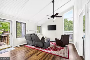160 Magnolia Rd, Sterling, VA 20164 - Photo 7