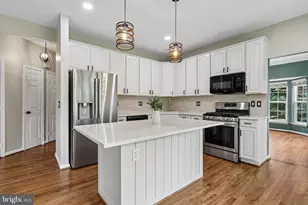 43157 Malloch Pl, Leesburg, VA 20176 - Photo 9