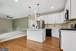 43157 Malloch Pl, Leesburg, VA 20176 - Photo 11